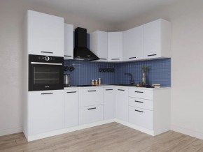 Кухонный гарнитур угловой Смоки 2400*1600 (Стол. 26мм) в Нягани - nyagan.ok-mebel.com | фото